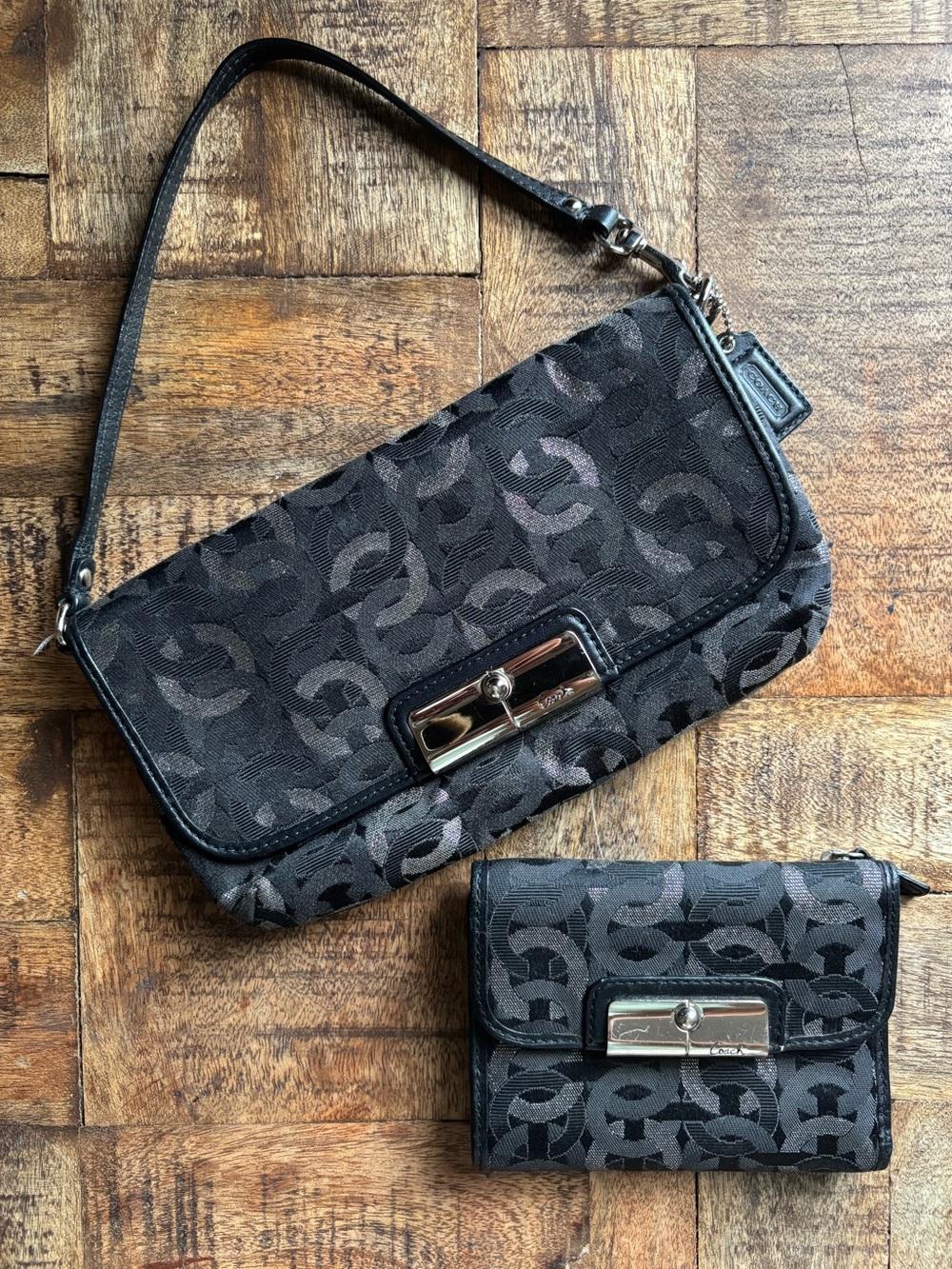 ⛓️💥⛓️🖤Y2K Kristin Optic Chainlink Art Large Wristlet Mini Bag & Wallet